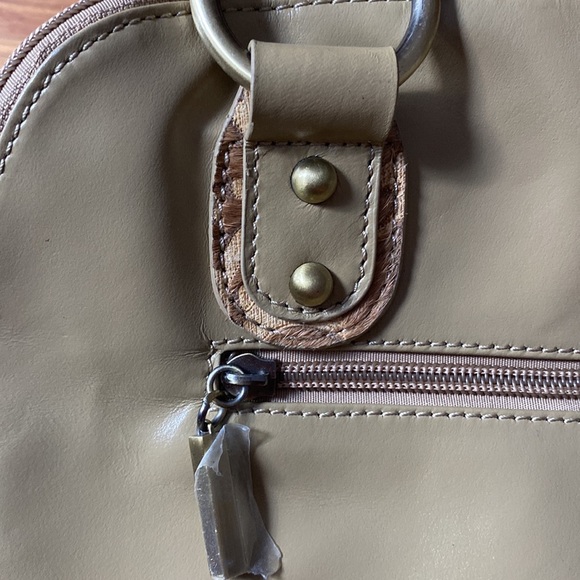 The Find NWT bag - Picture 3 of 9